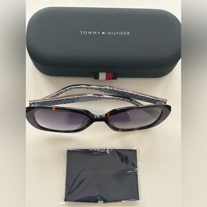 Tommy Hilfiger Fashionable Sunglasses for Women